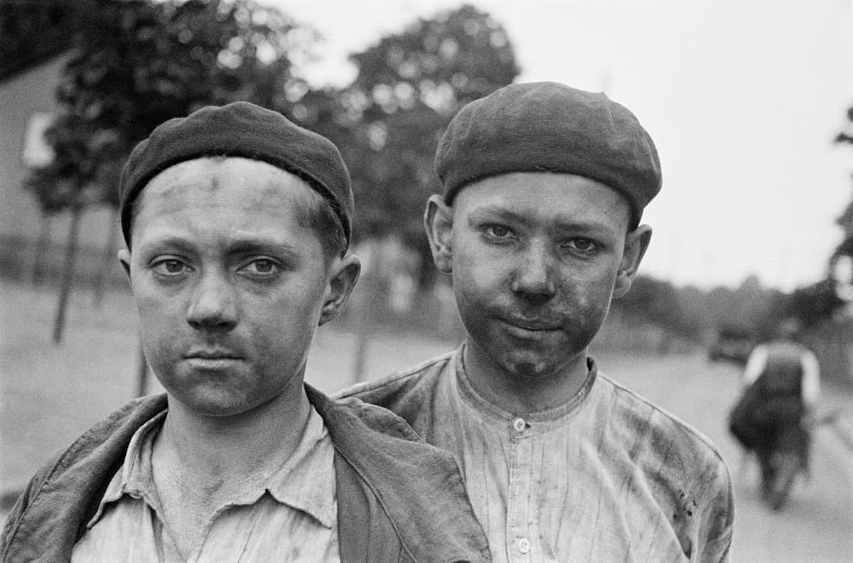 Young miners, 1935